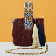 Load image into Gallery viewer, Paja Toquilla Fringe Bag/Hand Embroidered Strap/Peruvian Artisan Bag/Boho Crossbody Clutch/Handmade in Peru - Brown/Terracota Blues Strap
